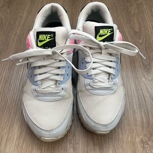 Nike Air Max Sneakers in White and Pink